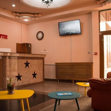 N&S Hotel Barlad Bîrlad Kültér fotó