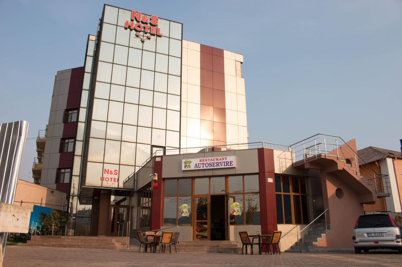 N&S Hotel Barlad Bîrlad Kültér fotó